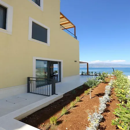 Beachfront Lemonade Ix Appartement